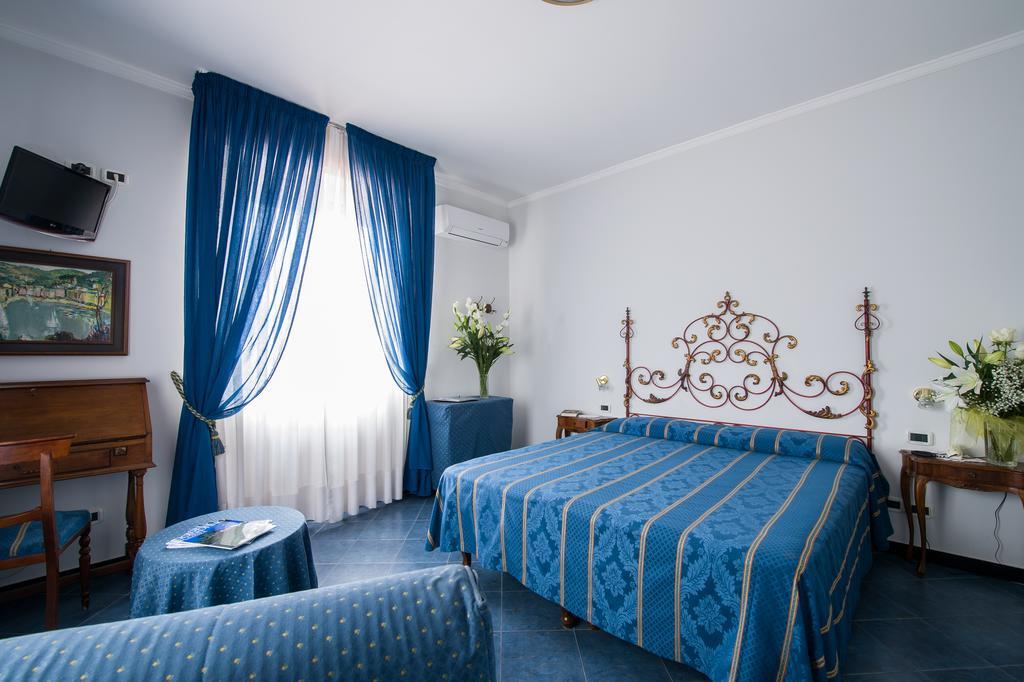 Hotel Giulio Cesare Rapallo Bagian luar foto
