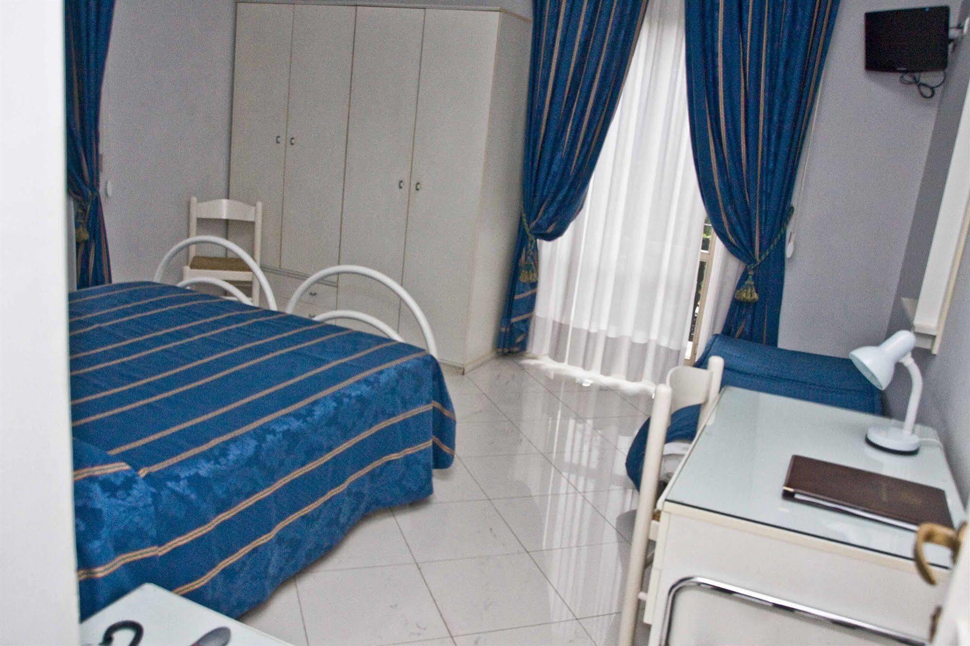 Hotel Giulio Cesare Rapallo Bagian luar foto