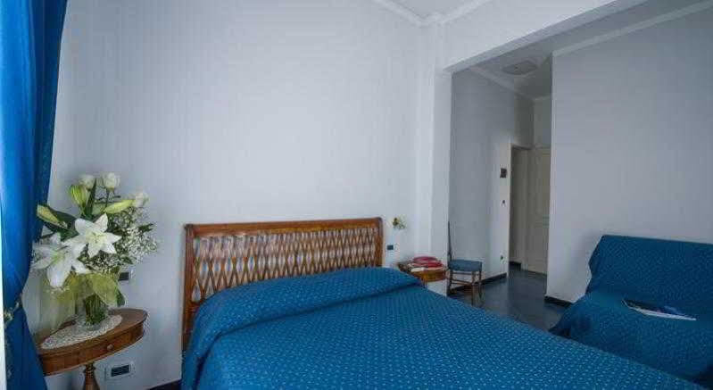 Hotel Giulio Cesare Rapallo Bagian luar foto