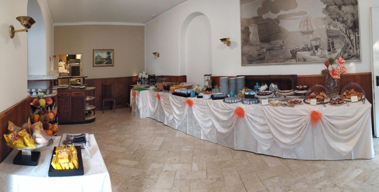 Hotel Giulio Cesare Rapallo Bagian luar foto